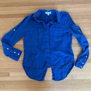 Blue Cloth & Stone button-up shirt with hidden shell buttons, 100% linen